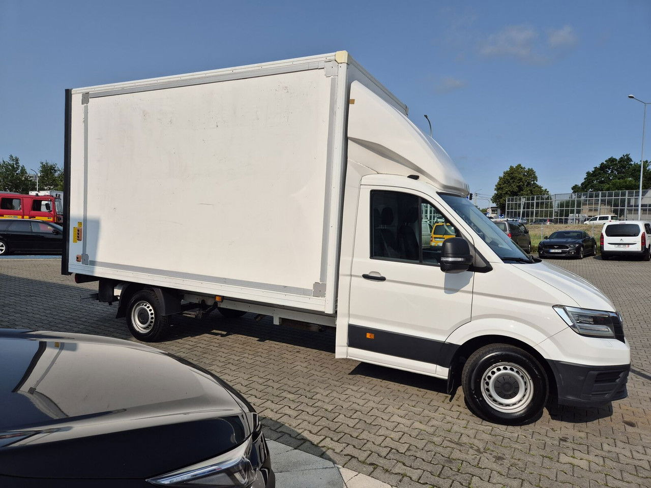 Volkswagen Crafter 2.0 TDI 177HP / High Container / Lift 750KG / Super Cond - Tarbesõiduk furgoon: pilt 2 Volkswagen Crafter 2.0 TDI 177HP / High Container / Lift 750KG / Super Cond - Tarbesõiduk furgoon: pilt 2