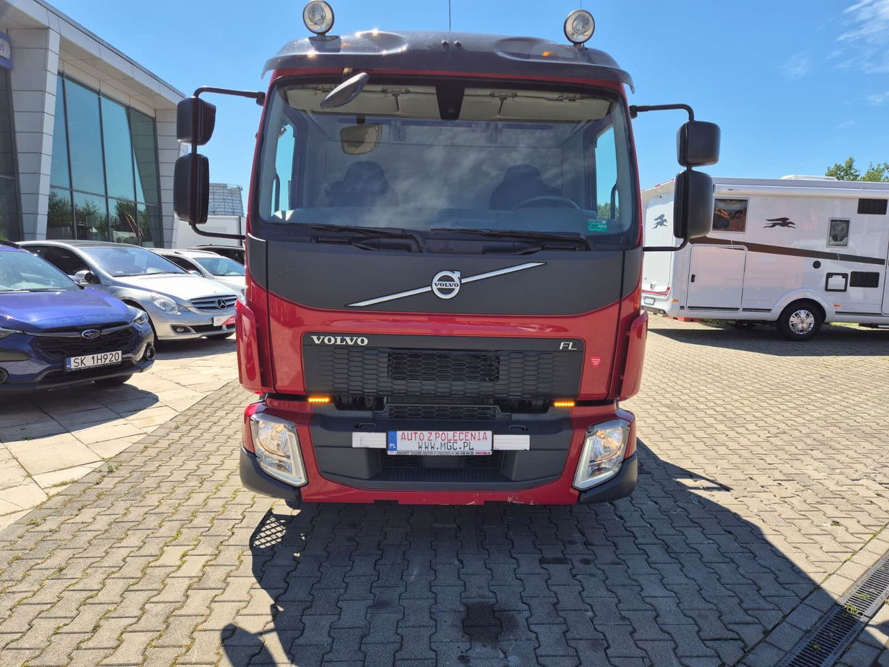 Volvo FL 210 1 Owner / LOW KM / Fassi - Madelveok/ Platvormveok, Kraanaga veoauto: pilt 3 Volvo FL 210 1 Owner / LOW KM / Fassi - Madelveok/ Platvormveok, Kraanaga veoauto: pilt 3