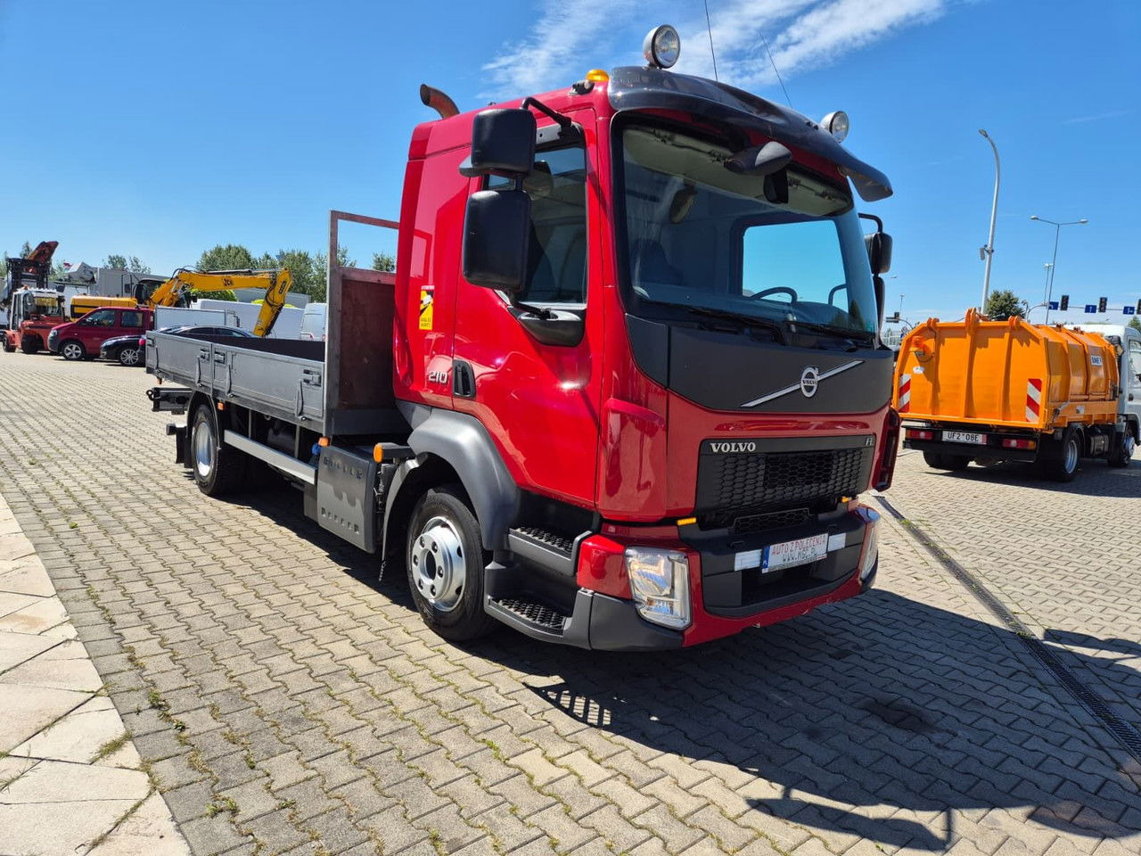 Volvo FL 210 1 Owner / LOW KM / Fassi - Madelveok/ Platvormveok, Kraanaga veoauto: pilt 4 Volvo FL 210 1 Owner / LOW KM / Fassi - Madelveok/ Platvormveok, Kraanaga veoauto: pilt 4