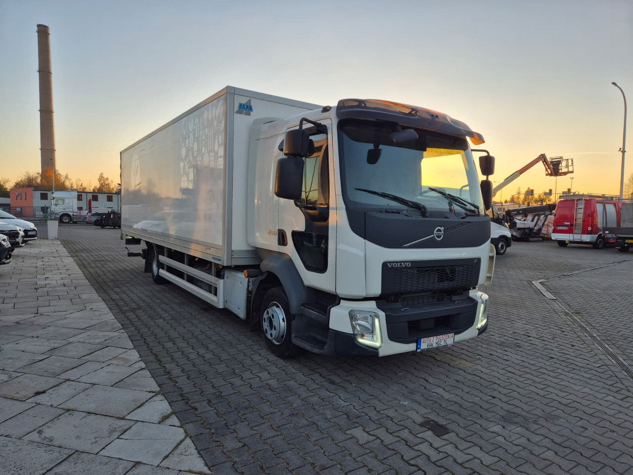 Volvo FL 240 - Külmutiga veoauto: pilt 4 Volvo FL 240 - Külmutiga veoauto: pilt 4