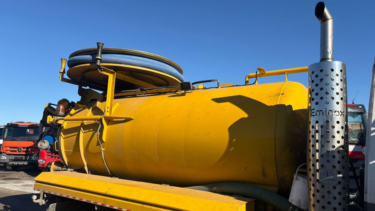 DAF AE55 4x2 vacuum + pressure truck - 8000 liters - Vaakumveok: pilt 4 DAF AE55 4x2 vacuum + pressure truck - 8000 liters - Vaakumveok: pilt 4