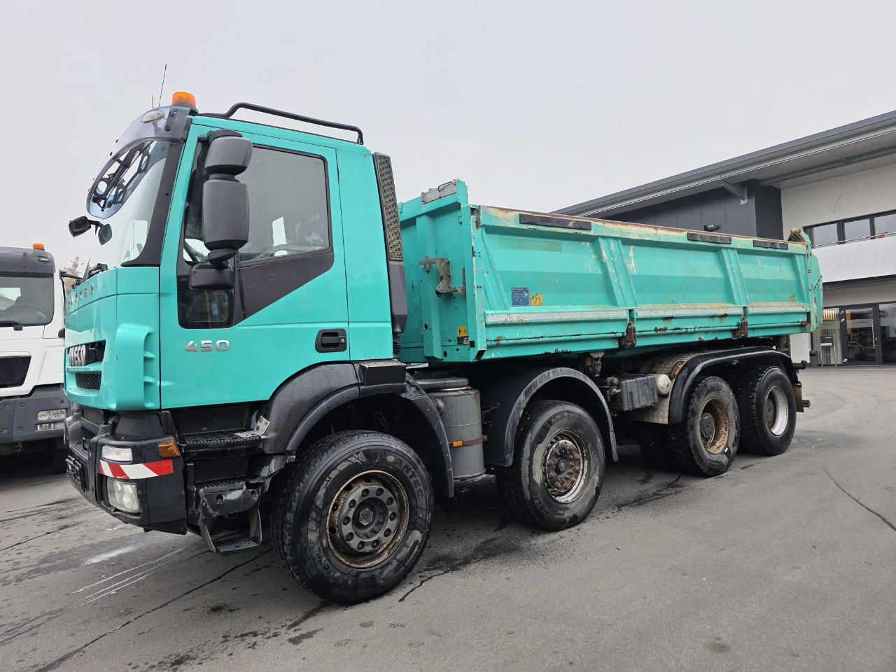Iveco Trakker AD340T45 8x4 bordmatic tipper - retarder - Kallurauto: pilt 2 Iveco Trakker AD340T45 8x4 bordmatic tipper - retarder - Kallurauto: pilt 2