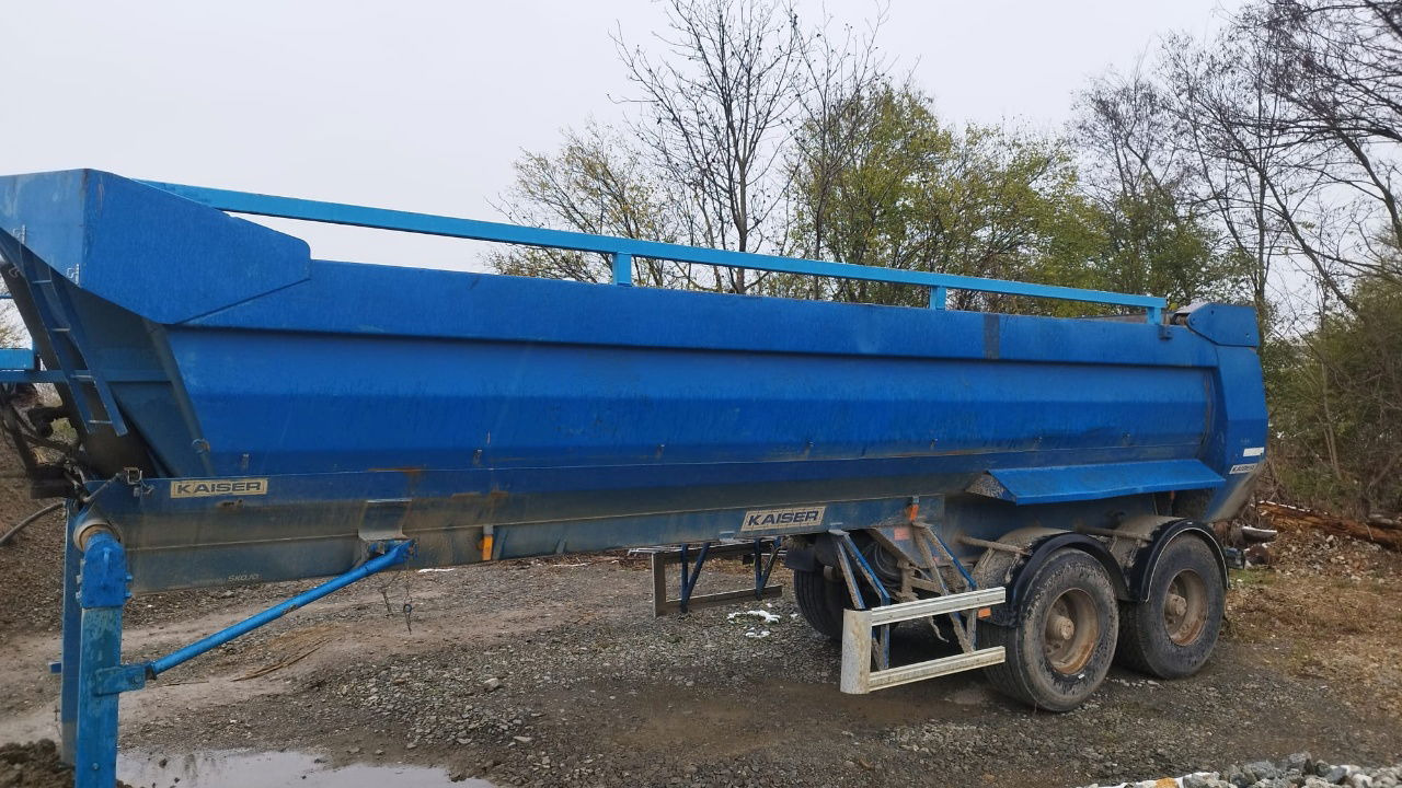 Kaiser Robuste 2 axle tipper trailer - hydr. back - Kallur-poolhaagis: pilt 1 Kaiser Robuste 2 axle tipper trailer - hydr. back - Kallur-poolhaagis: pilt 1