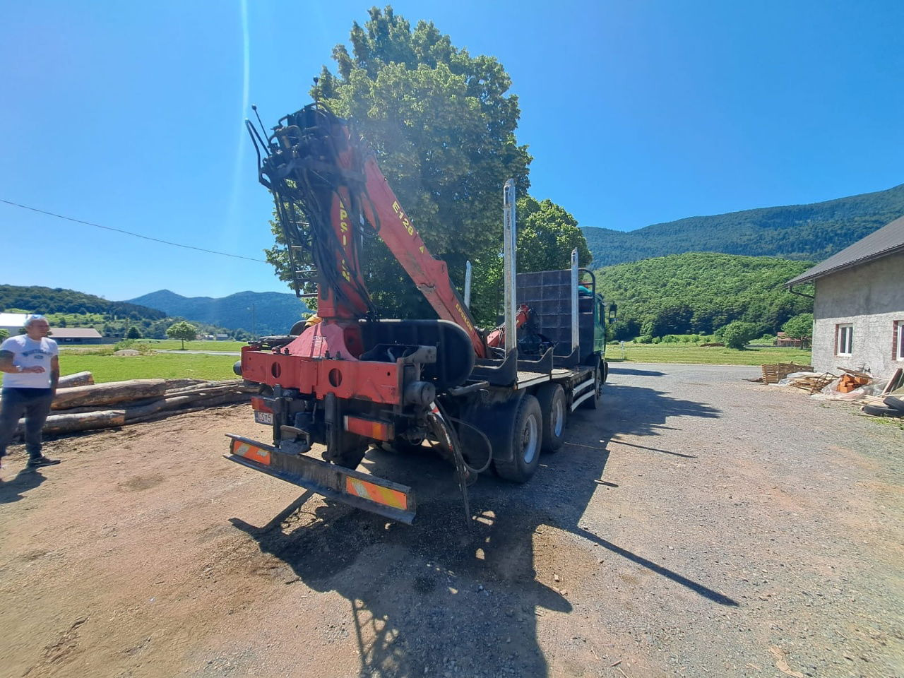 MAN 33.464 6x4 forest truck - Complete Spring - Epsilon E128 + scissors - Metsaveok: pilt 4 MAN 33.464 6x4 forest truck - Complete Spring - Epsilon E128 + scissors - Metsaveok: pilt 4