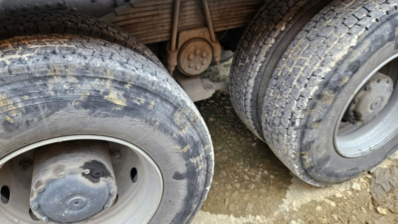 MAN FE 410A 6x4 mixer - 7m3 - euro 3 - Autobetoonisegisti: pilt 4 MAN FE 410A 6x4 mixer - 7m3 - euro 3 - Autobetoonisegisti: pilt 4