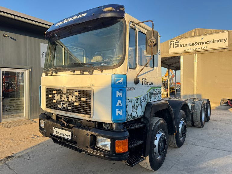 MAN - spring - Kabiinišassiiga veoauto: pilt 1 MAN - spring - Kabiinišassiiga veoauto: pilt 1