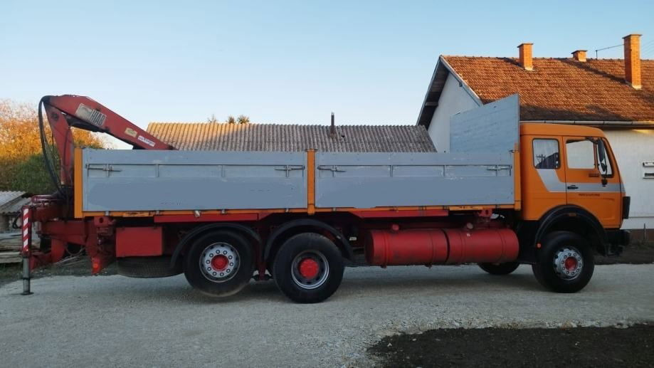 Mercedes-Benz 2228 6x2 stake body - crane - Tent veoauto: pilt 3 Mercedes-Benz 2228 6x2 stake body - crane - Tent veoauto: pilt 3