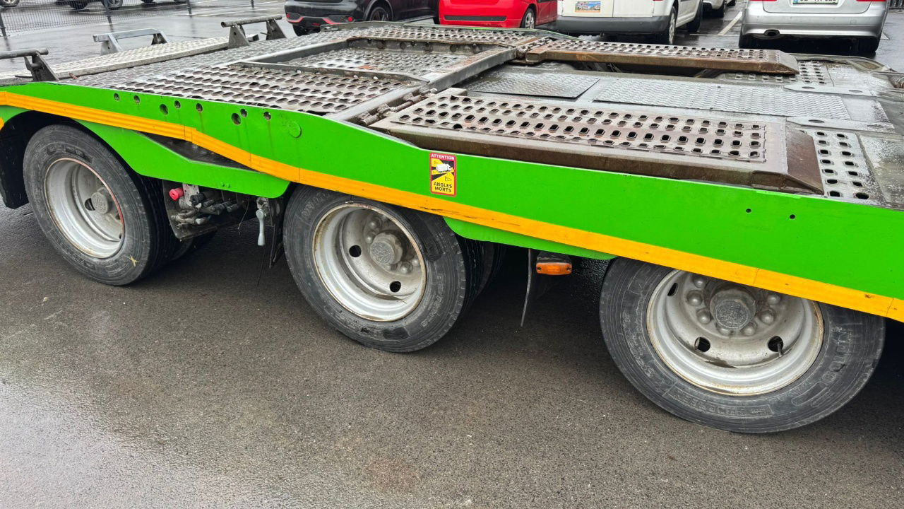 Mercedes-Benz Actros 1846 4x2 LKW transporter + Boerner trailer - Treilerveoauto: pilt 5 Mercedes-Benz Actros 1846 4x2 LKW transporter + Boerner trailer - Treilerveoauto: pilt 5