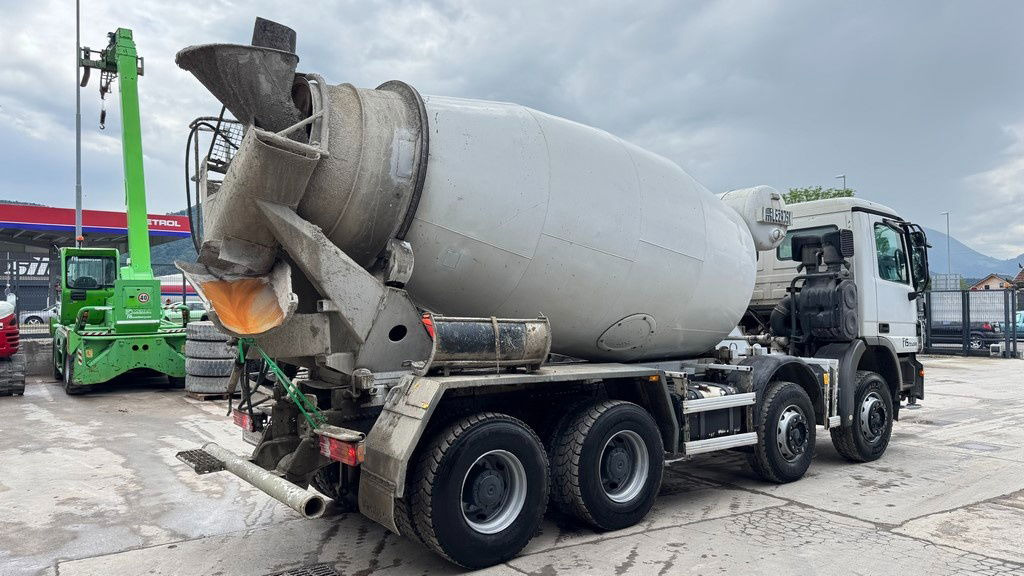 Mercedes-Benz Actros 3241 8x4 mixer 9m3 - Autobetoonisegisti: pilt 5 Mercedes-Benz Actros 3241 8x4 mixer 9m3 - Autobetoonisegisti: pilt 5