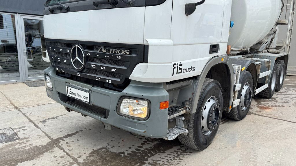 Mercedes-Benz Actros 3241 8x4 mixer 9m3 - Autobetoonisegisti: pilt 2 Mercedes-Benz Actros 3241 8x4 mixer 9m3 - Autobetoonisegisti: pilt 2