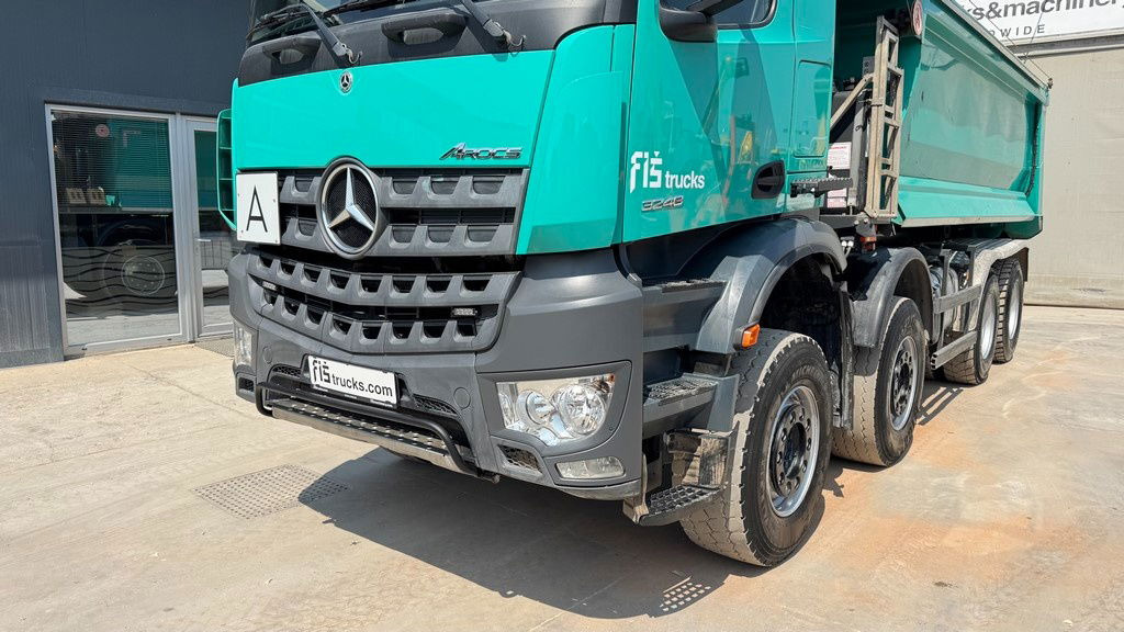 Mercedes-Benz Arocs 3248 8X4 mulda tipper - electric taurpaulin - Kallurauto: pilt 2 Mercedes-Benz Arocs 3248 8X4 mulda tipper - electric taurpaulin - Kallurauto: pilt 2