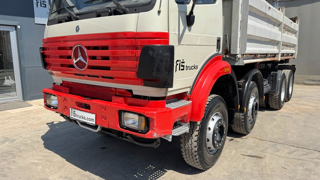 Mercedes-Benz SK 3235 8X4 tipper - V8 - top conditon - Kallurauto: pilt 2 Mercedes-Benz SK 3235 8X4 tipper - V8 - top conditon - Kallurauto: pilt 2