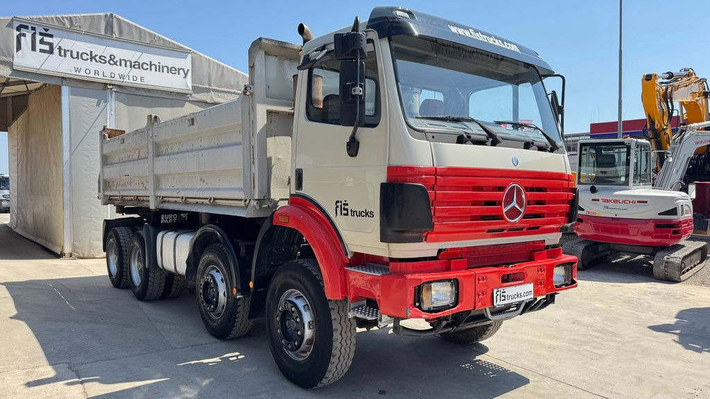 Mercedes-Benz SK 3235 8X4 tipper - V8 - top conditon - Kallurauto: pilt 3 Mercedes-Benz SK 3235 8X4 tipper - V8 - top conditon - Kallurauto: pilt 3