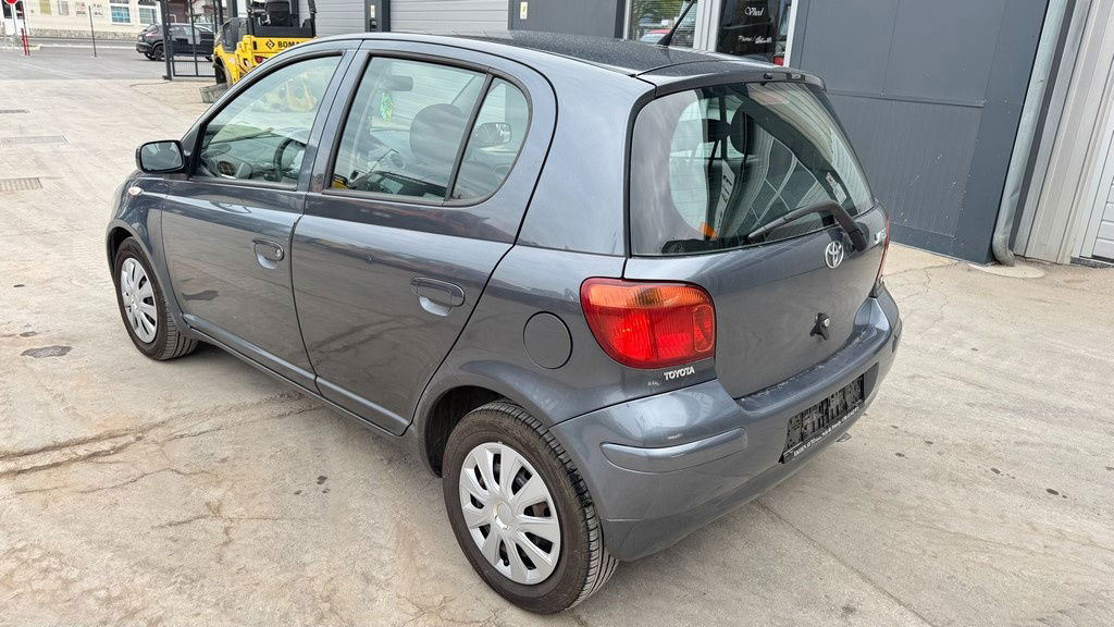 Toyota Yaris 1.3 - Petrol - 5 Doors - AC - Muu seadmestik: pilt 4 Toyota Yaris 1.3 - Petrol - 5 Doors - AC - Muu seadmestik: pilt 4