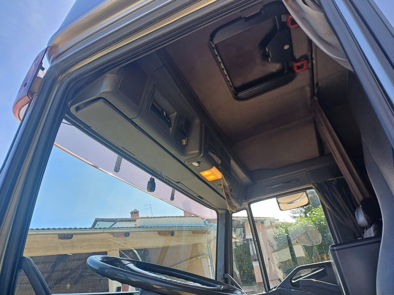 Iveco Eurotech 440E42 4X2 tractor unit - Perfect - Sadulveok: pilt 5 Iveco Eurotech 440E42 4X2 tractor unit - Perfect - Sadulveok: pilt 5