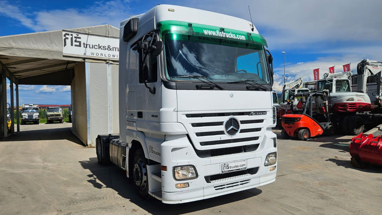 Mercedes-Benz Actros 1844 LS 4x2 tractor unit - Sadulveok: pilt 3 Mercedes-Benz Actros 1844 LS 4x2 tractor unit - Sadulveok: pilt 3
