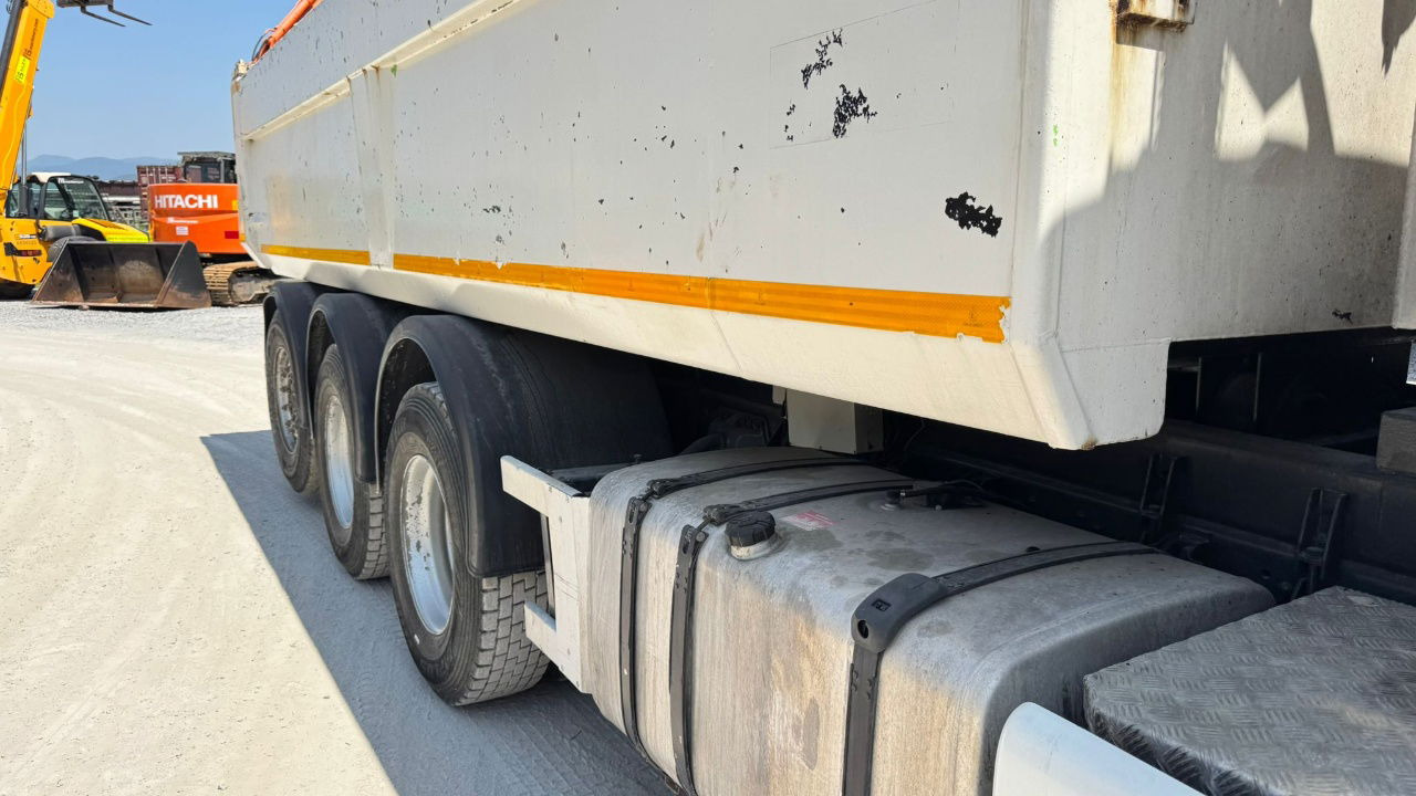 Scania R480 8x4 tipper - lifitng axle - Kallurauto: pilt 3 Scania R480 8x4 tipper - lifitng axle - Kallurauto: pilt 3