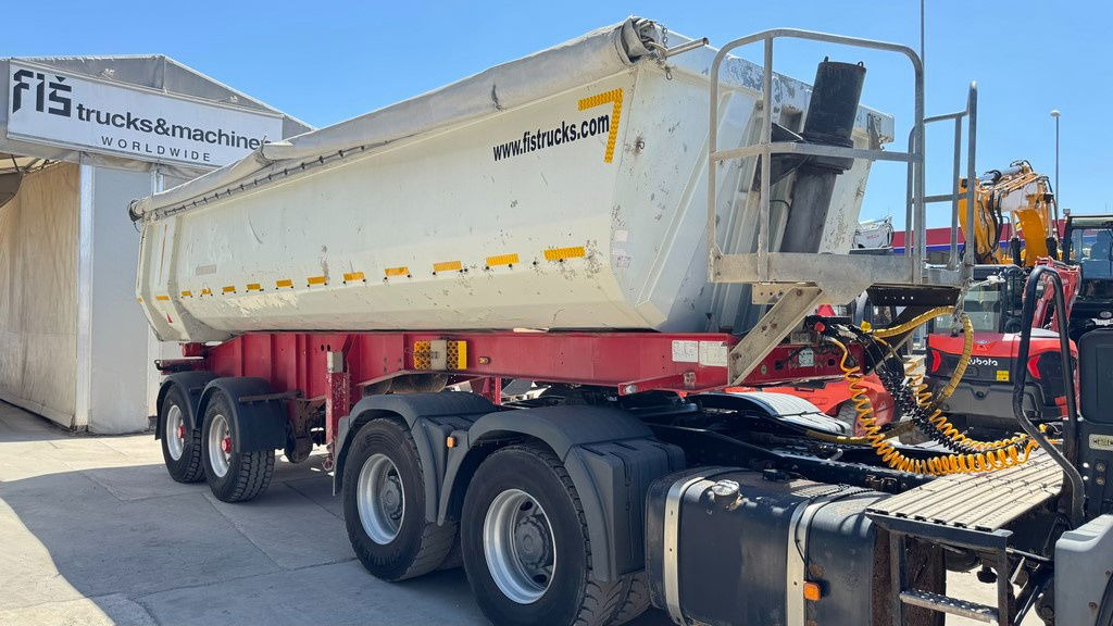 Schwarzmüller K202 2-Axle Tipper - Taurpaulin - Kallur-poolhaagis: pilt 2 Schwarzmüller K202 2-Axle Tipper - Taurpaulin - Kallur-poolhaagis: pilt 2