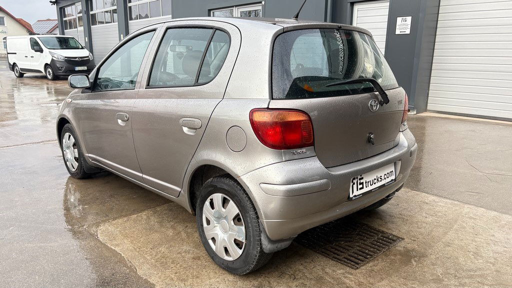 Toyota Yaris 1.3 - Petrol - 5 Doors - AC - Luukpära: pilt 4 Toyota Yaris 1.3 - Petrol - 5 Doors - AC - Luukpära: pilt 4