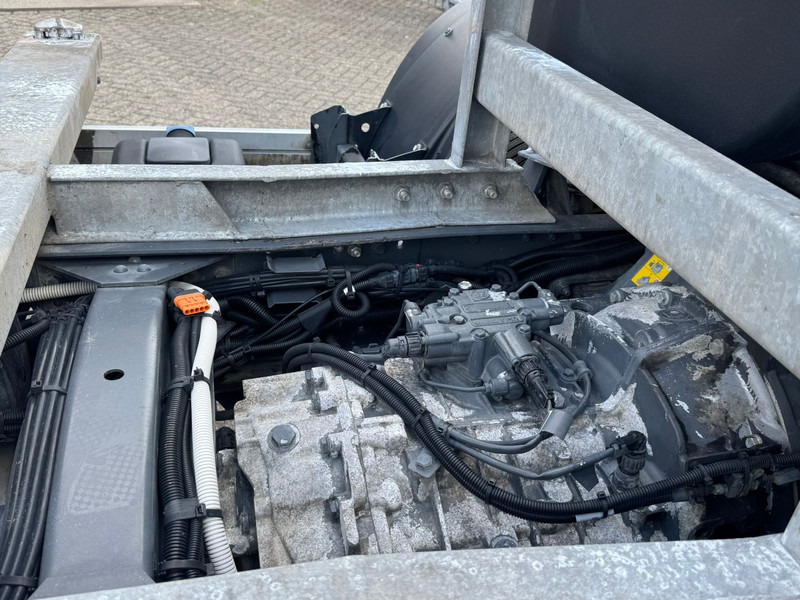 Kabiinišassiiga veoauto DAF CF65 220: pilt 12