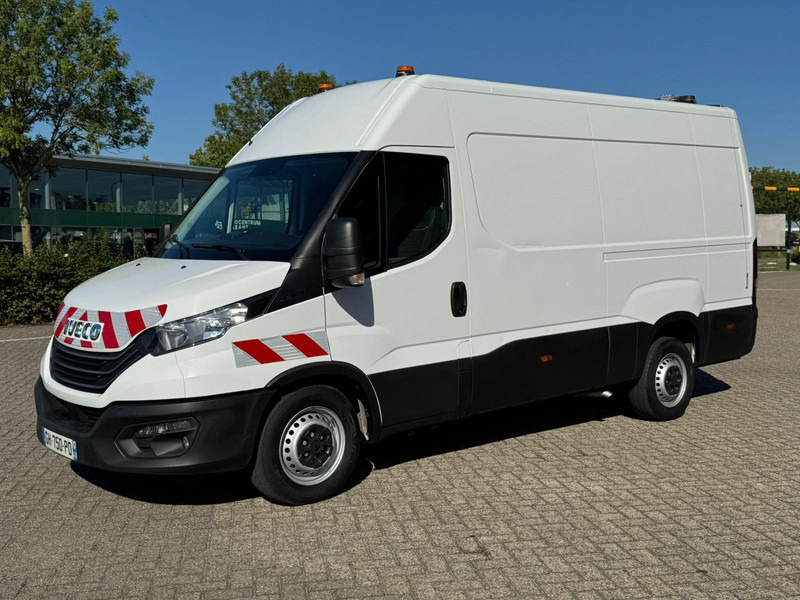 Iveco Daily 35S14 Voice Alexa Spraakassistent Voice assistent - Kaubik: pilt 2 Iveco Daily 35S14 Voice Alexa Spraakassistent Voice assistent - Kaubik: pilt 2