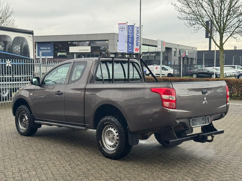 Mitsubishi L200 4*4 airco - Pikap: pilt 4 Mitsubishi L200 4*4 airco - Pikap: pilt 4