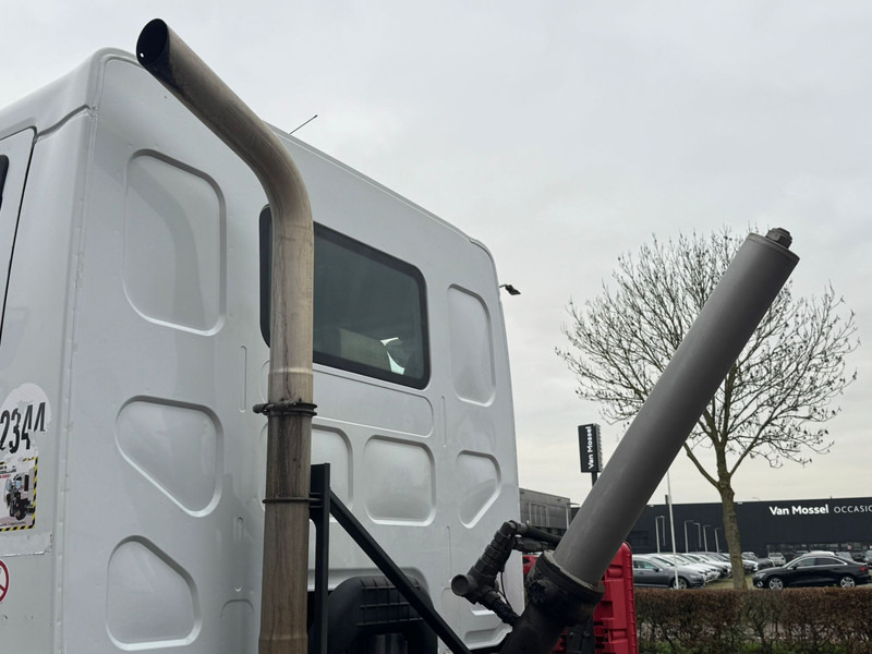 Renault Midlum 270.16 PTO - Kabiinišassiiga veoauto: pilt 4 Renault Midlum 270.16 PTO - Kabiinišassiiga veoauto: pilt 4