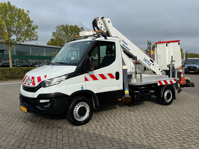 Iveco Daily 35S14 APK 10-07-2026 Nederlands Kenteken 14 meter, 4x stamped, 413 working hours - Tarbesõiduk: pilt 4 Iveco Daily 35S14 APK 10-07-2026 Nederlands Kenteken 14 meter, 4x stamped, 413 working hours - Tarbesõiduk: pilt 4