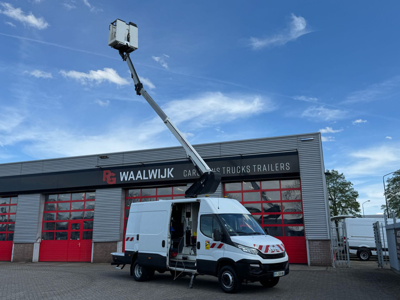 Iveco 70C15H 2 persoonslift, 15 meter werkhoogte K 42 - Veoauto: pilt 4 Iveco 70C15H 2 persoonslift, 15 meter werkhoogte K 42 - Veoauto: pilt 4