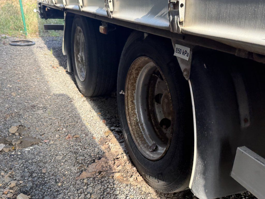 Agrikom - Tenthaagis: pilt 4 Agrikom - Tenthaagis: pilt 4