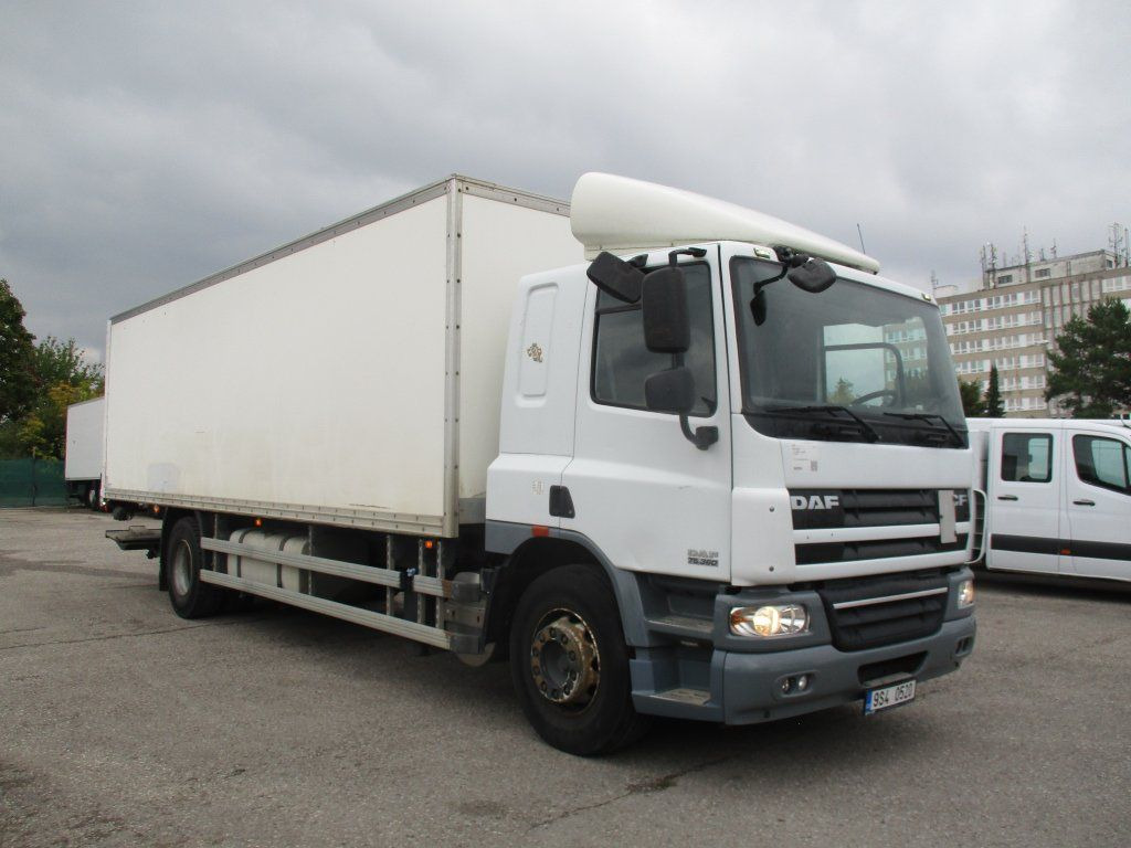 DAF CF 75.310 - Kasti veoauto: pilt 3 DAF CF 75.310 - Kasti veoauto: pilt 3