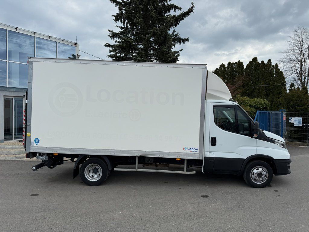 Iveco 35C16 Daily 3,0l - Tarbesõiduk furgoon: pilt 2 Iveco 35C16 Daily 3,0l - Tarbesõiduk furgoon: pilt 2