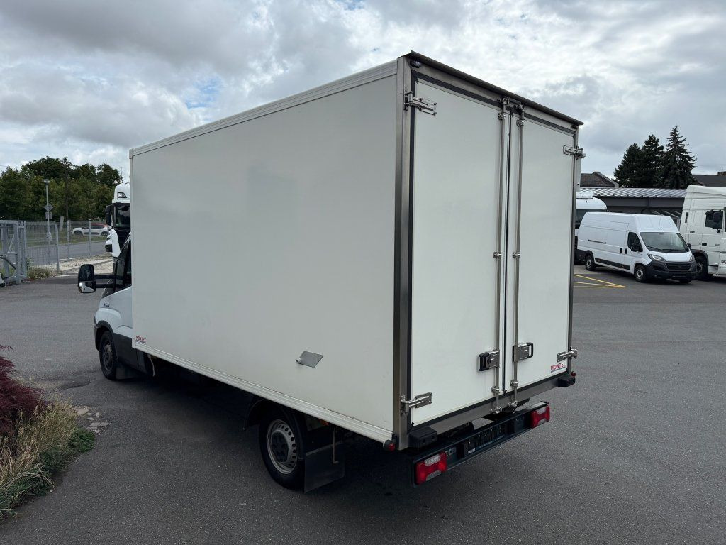 Iveco 35S16 Daily - Tarbesõiduk külmik: pilt 5 Iveco 35S16 Daily - Tarbesõiduk külmik: pilt 5