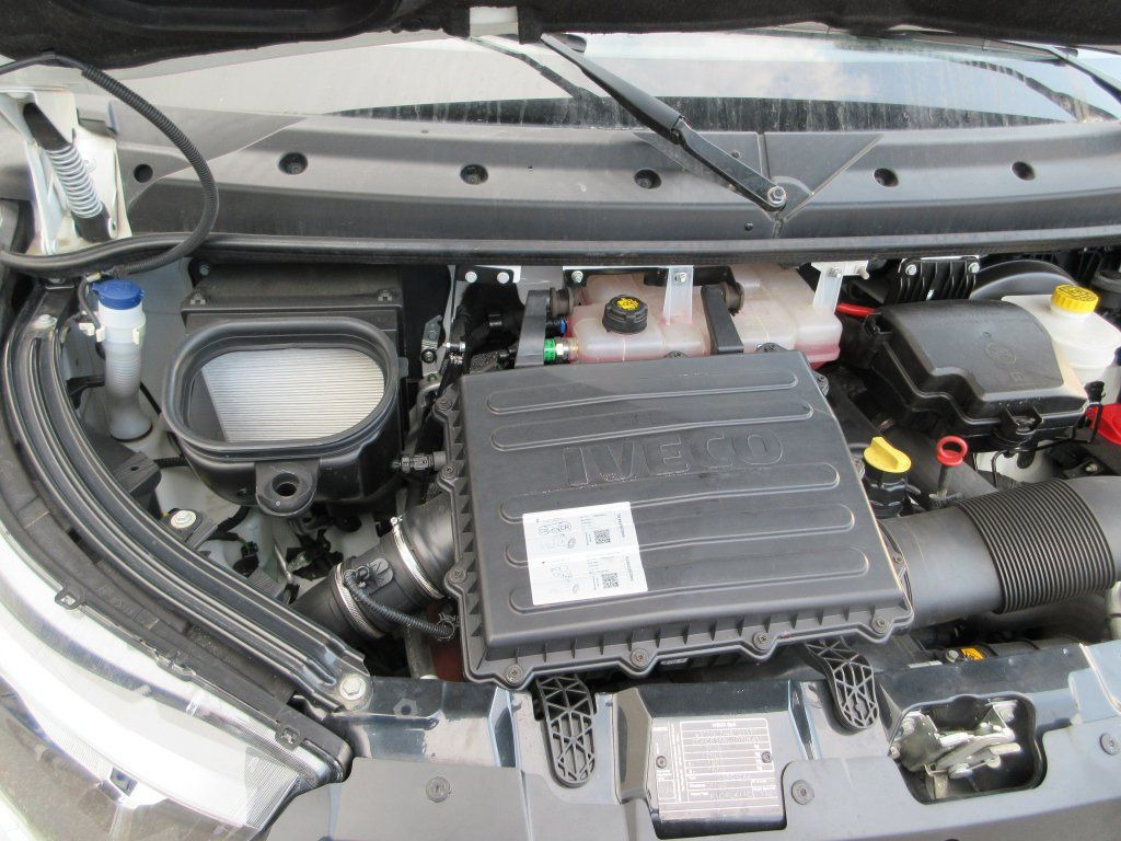 Tarbesõiduk furgoon Iveco Daily 35C16 Iveco Daily 35C16: pilt 17