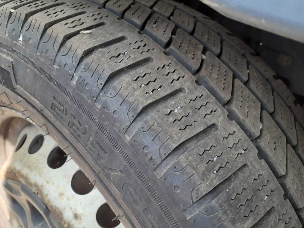 Iveco Daily 35S16 maxi Damaged liising Iveco Daily 35S16 maxi Damaged: pilt 19