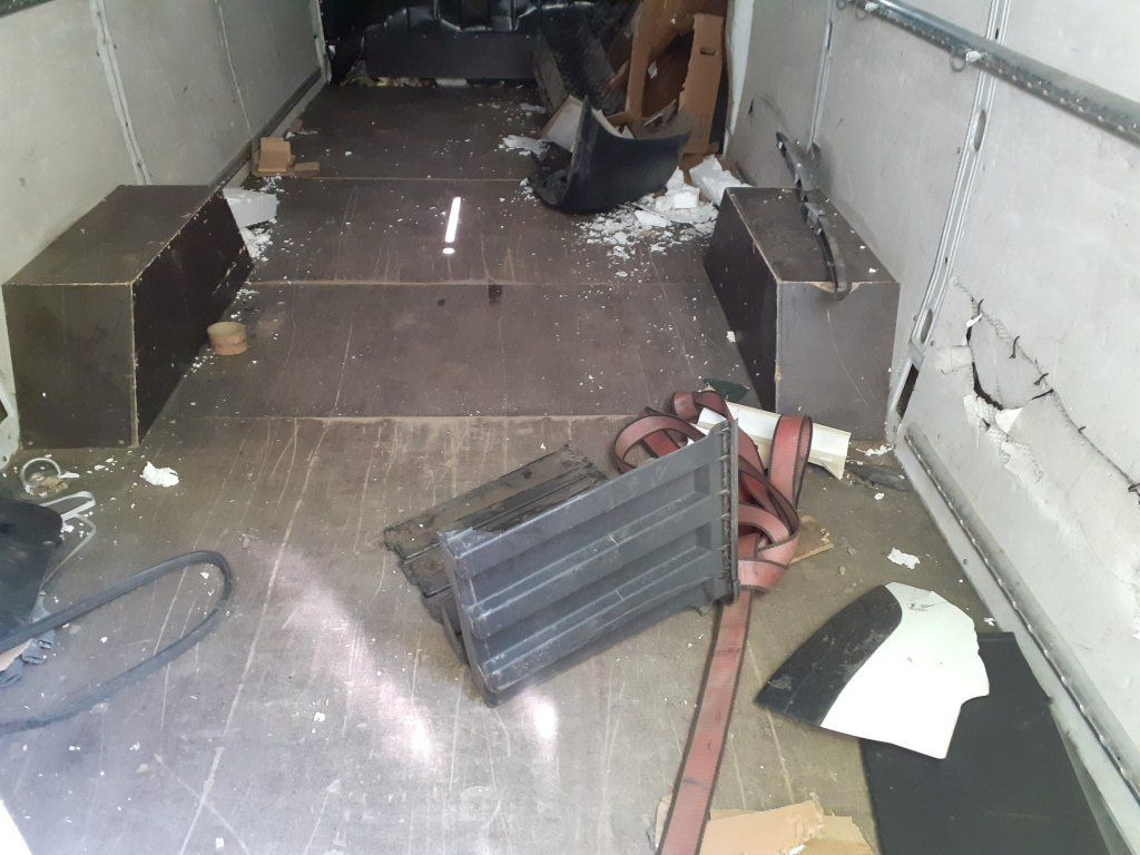 Iveco Daily 35S16 maxi Damaged liising Iveco Daily 35S16 maxi Damaged: pilt 16