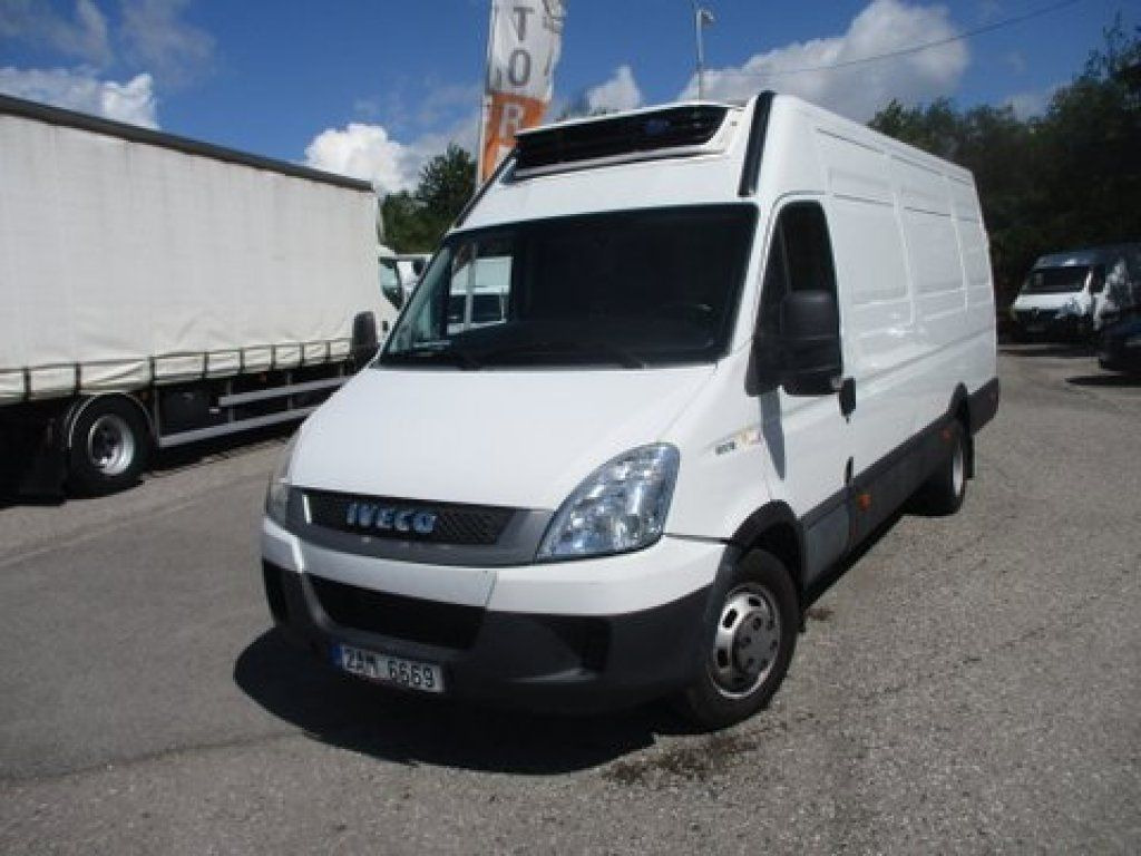 Iveco Daily 50C15 Carrier 350 - Tarbesõiduk külmik: pilt 2 Iveco Daily 50C15 Carrier 350 - Tarbesõiduk külmik: pilt 2