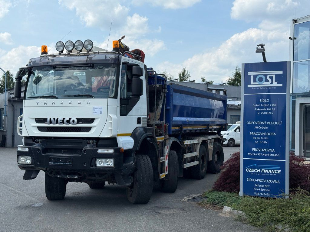Iveco Trakker AD410 T45 8x8 + HMF 1643 Z2 - Kallurauto: pilt 1 Iveco Trakker AD410 T45 8x8 + HMF 1643 Z2 - Kallurauto: pilt 1