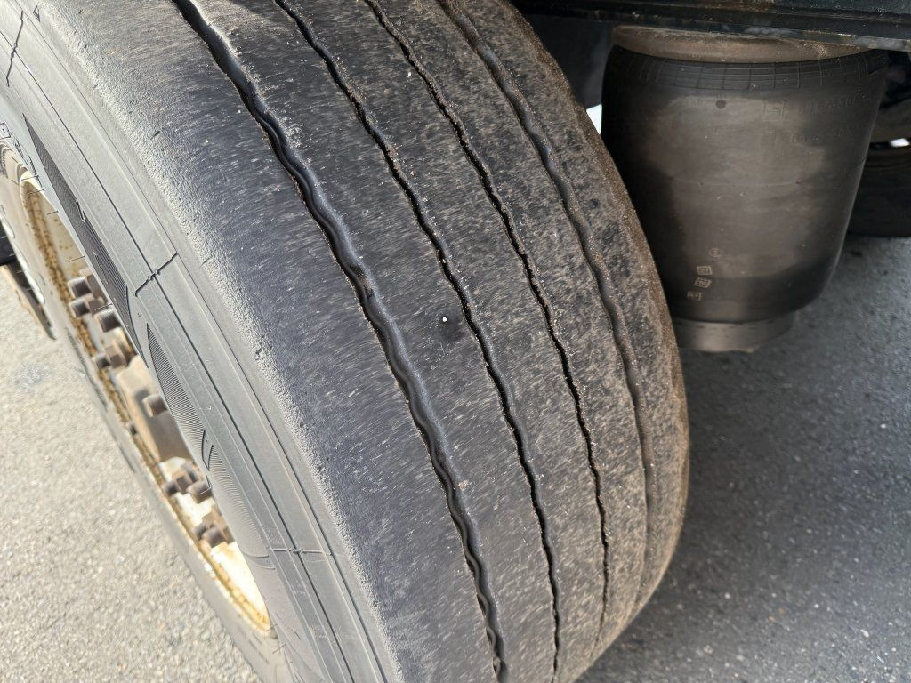 Krone Carrier Vector 1550 DoppelStock - Furgoonpoolhaagis: pilt 4 Krone Carrier Vector 1550 DoppelStock - Furgoonpoolhaagis: pilt 4