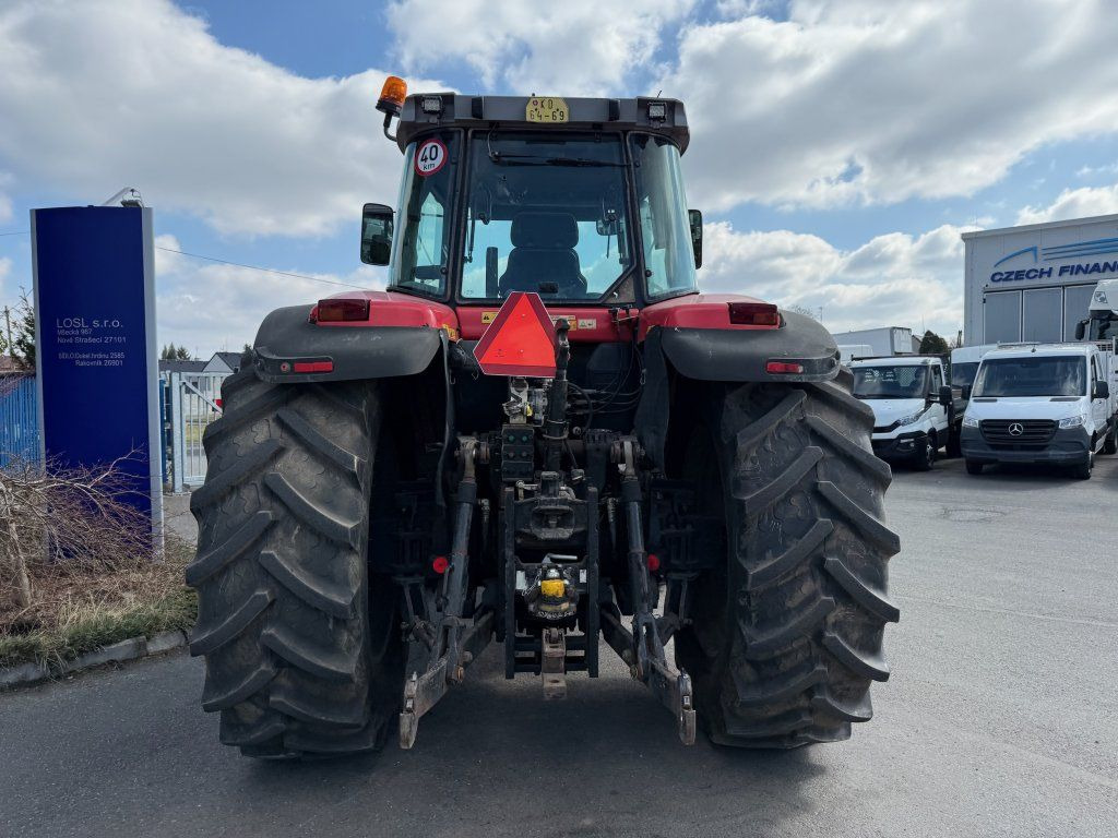 Massey Ferguson MF8260 - Traktor: pilt 5 Massey Ferguson MF8260 - Traktor: pilt 5