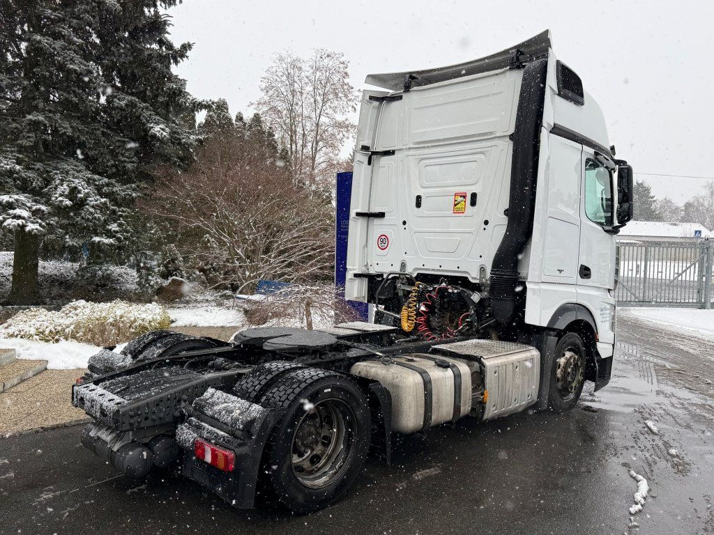 Mercedes-Benz 1845 Actros EURO 6 MEGA/lowdeck Gigaspace - Sadulveok: pilt 4 Mercedes-Benz 1845 Actros EURO 6 MEGA/lowdeck Gigaspace - Sadulveok: pilt 4
