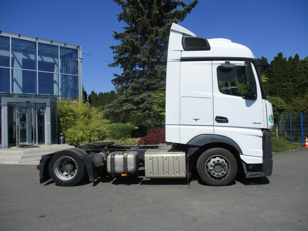 Mercedes-Benz 1845 Actros EURO 6 MEGA/lowdeck - Sadulveok: pilt 4 Mercedes-Benz 1845 Actros EURO 6 MEGA/lowdeck - Sadulveok: pilt 4