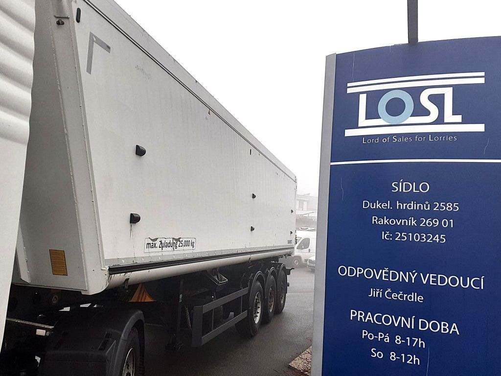 Schmitz Cargobull SKI 24 50 m3 - Kallur-poolhaagis: pilt 2 Schmitz Cargobull SKI 24 50 m3 - Kallur-poolhaagis: pilt 2