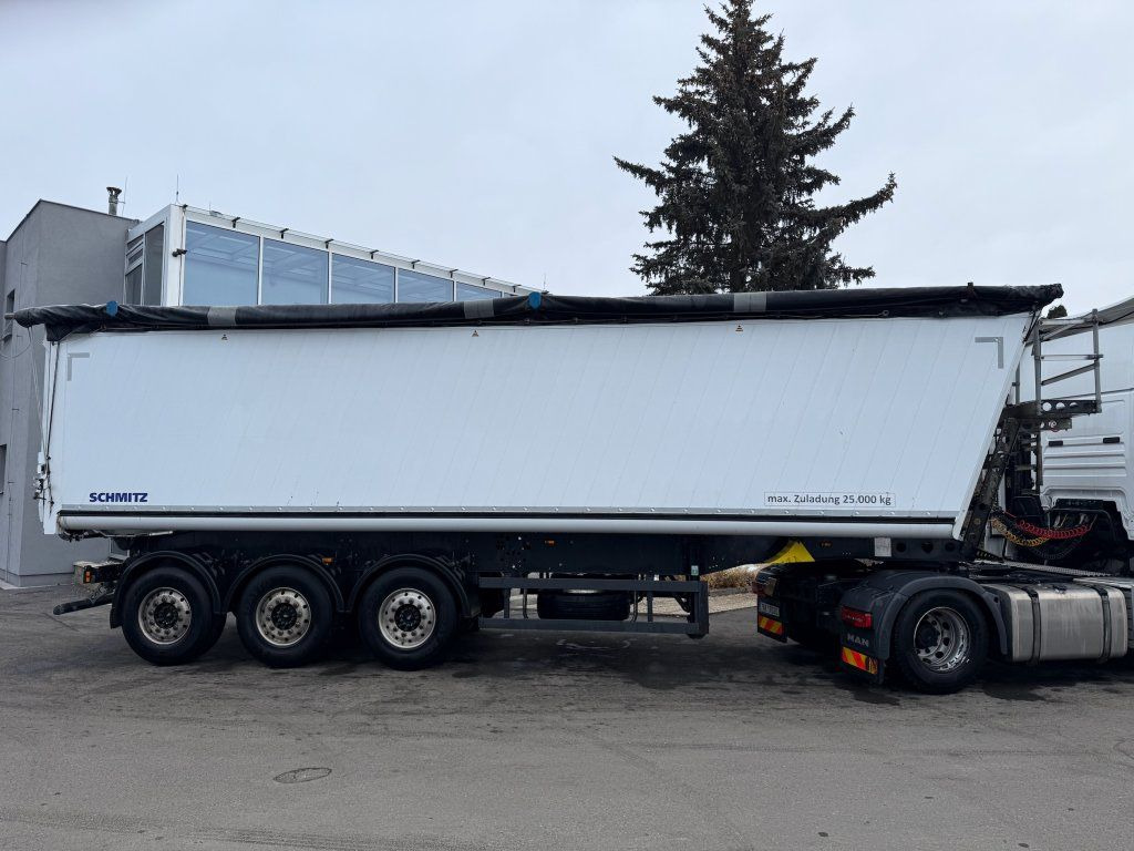 Schmitz Cargobull SKI 24 9.6 50 m3 - Kallur-poolhaagis: pilt 2 Schmitz Cargobull SKI 24 9.6 50 m3 - Kallur-poolhaagis: pilt 2