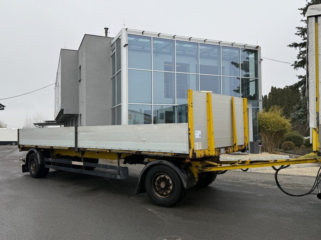 Schwarzmüller PA 2/E - Platvormhaagis/ Madelhaagis: pilt 2 Schwarzmüller PA 2/E - Platvormhaagis/ Madelhaagis: pilt 2