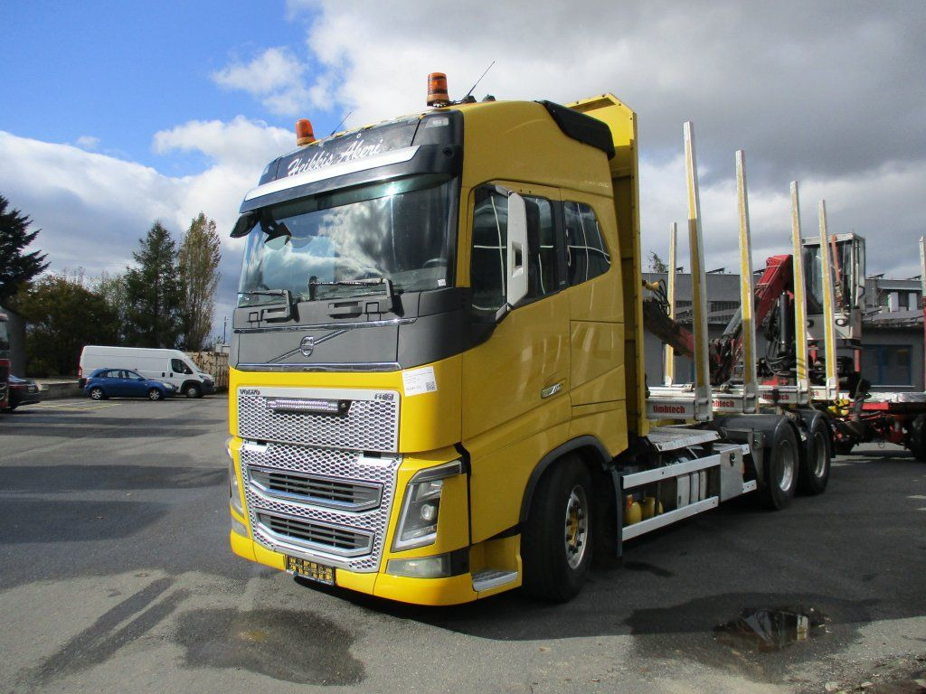 Volvo FH 16 750 6x4 + Fliegl - Metsaveok, Kraanaga veoauto: pilt 2 Volvo FH 16 750 6x4 + Fliegl - Metsaveok, Kraanaga veoauto: pilt 2
