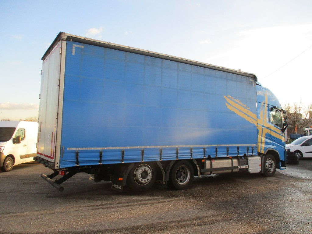 Volvo FH500 6x2 Euro 6 + Schmitz - Tent veoauto: pilt 4 Volvo FH500 6x2 Euro 6 + Schmitz - Tent veoauto: pilt 4