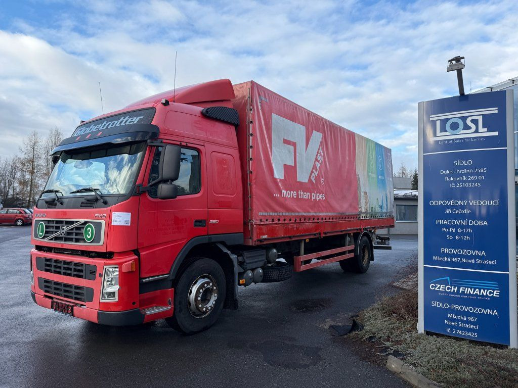 Volvo FM260 EURO 3 - Tent veoauto: pilt 1 Volvo FM260 EURO 3 - Tent veoauto: pilt 1