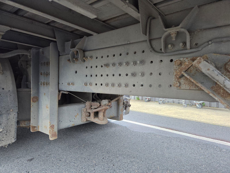 Renault Premium 460dxi - Tent veoauto: pilt 3 Renault Premium 460dxi - Tent veoauto: pilt 3