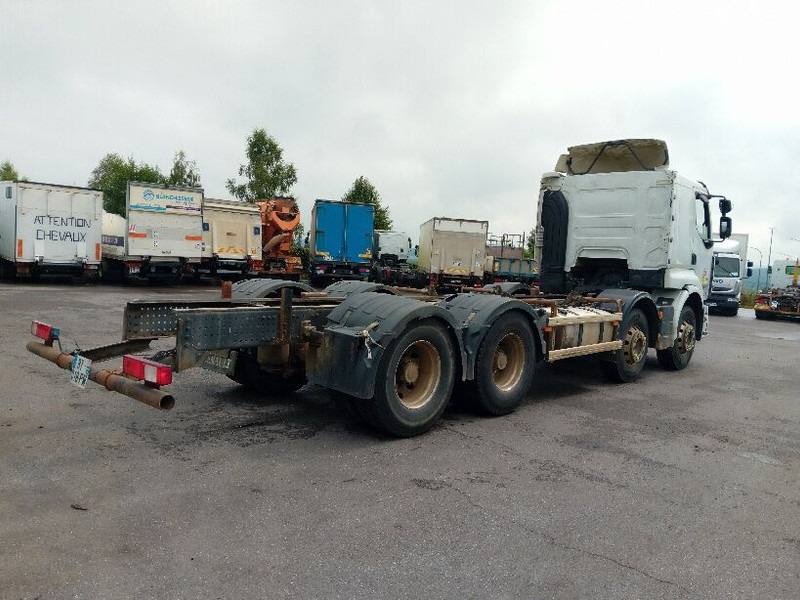 Renault Premium Lander - Kabiinišassiiga veoauto: pilt 3 Renault Premium Lander - Kabiinišassiiga veoauto: pilt 3